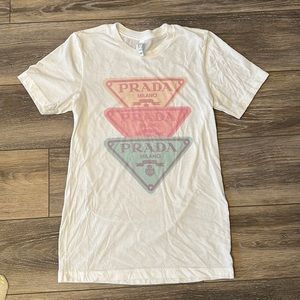 Designer Inspired Etsy White Graphic T-Shirt, Small